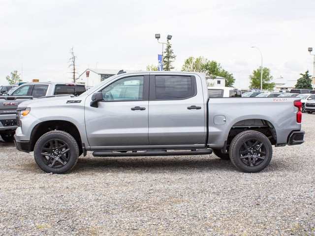 2025 Chevrolet Silverado 1500 Crew Cab Short Box 4-Wheel Drive C in Cars & Trucks in Edmonton - Image 2