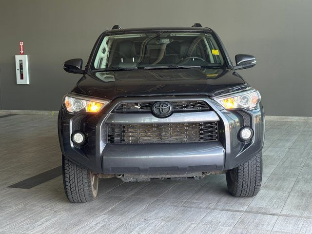 2019 Toyota 4Runner SR5 | 7 Passenger | Tow Hitch in Cars & Trucks in Edmonton - Image 3