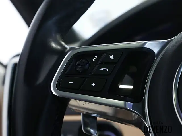 2022 Porsche Cayenne Coupe AWD in Cars & Trucks in Laval / North Shore - Image 18