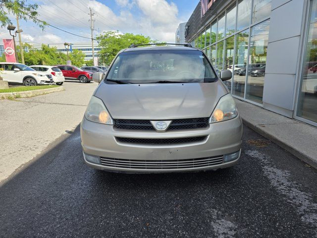 2004 Toyota Sienna in Cars & Trucks in Ottawa - Image 3