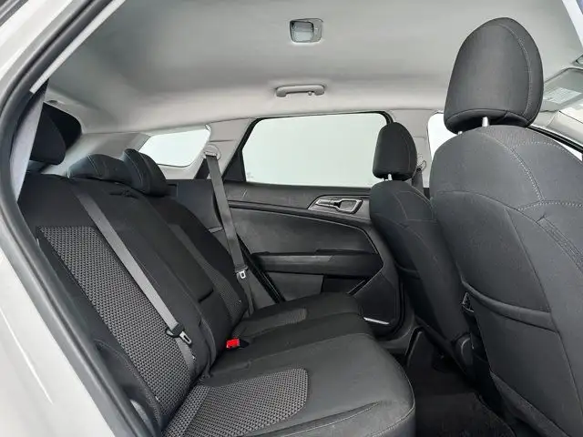 2023 Kia Sportage LX | Heated Seats | Backup Camera | AWD in Cars & Trucks in Grande Prairie - Image 35