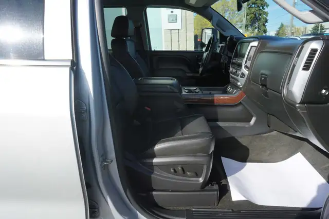 2015 GMC Sierra 2500HD in Cars & Trucks in Oakville / Halton Region - Image 19