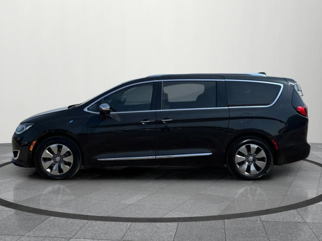 2017 Chrysler Pacifica Hybrid Platinum Platinum|| Hybrid|| Ce... in Cars & Trucks in Mississauga / Peel Region - Image 3