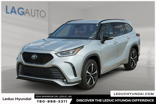 2021 Toyota Highlander XSE Sunroof, 20-inch wheels,  Power liftg in Cars & Trucks in Edmonton