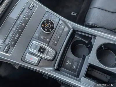 2022 Hyundai Santa Fe Plug-In Hybrid Luxury | Leather, View more