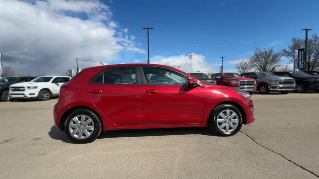 2022 Kia Rio 5-door | Heated Seats | Apple CarPlay in Cars & Trucks in Edmonton - Image 4