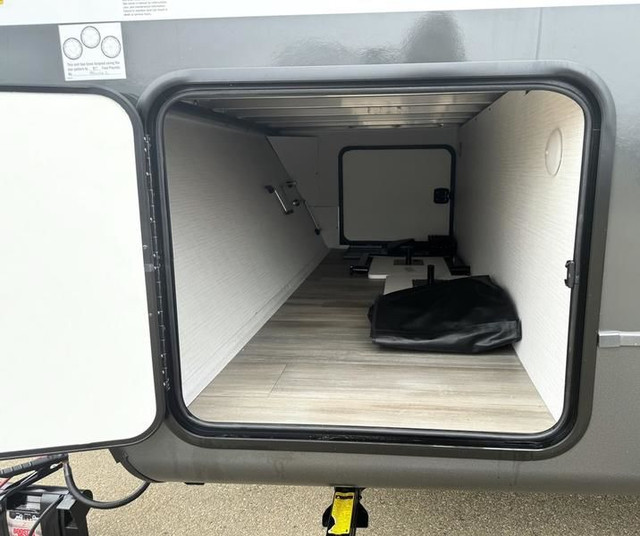 2024 Forest River Rockwood Mini Lite 2205S in Travel Trailers & Campers in Strathcona County - Image 4