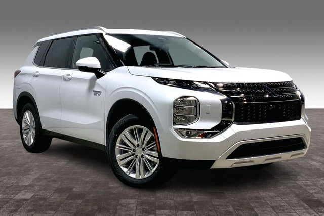 2025 Mitsubishi Outlander Phev SE S-AWC in Cars & Trucks in Edmonton - Image 2