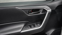 *Heated Seats, Apple CarPlay, Android Auto, Blind Spot Monitoring, Lane Keep Assist! * With rugged c... (image 7)