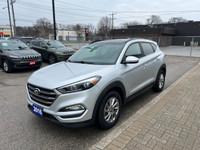 2016 Hyundai Tucson Luxury AWD - In Molten Silver - Panoramic roof - Touch screen - Navigation - Key... (image 7)
