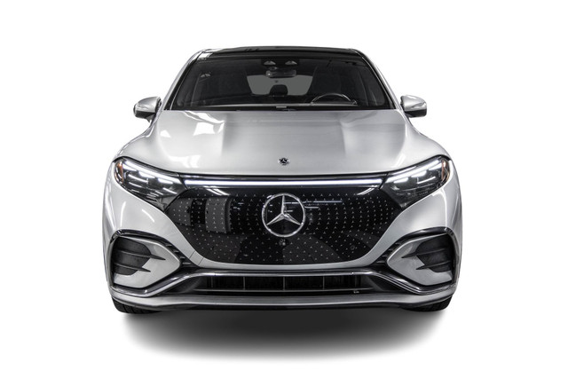 2023 Mercedes-Benz EQS450 SUV | 100% Electrique | Premium | Spor dans Autos et camions  à Ville de Montréal - Image 2