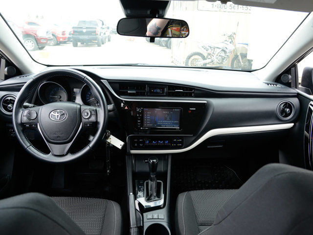  2018 Toyota Corolla iM 4DR HYB CVT, Backup Camera in Cars & Trucks in Calgary - Image 3