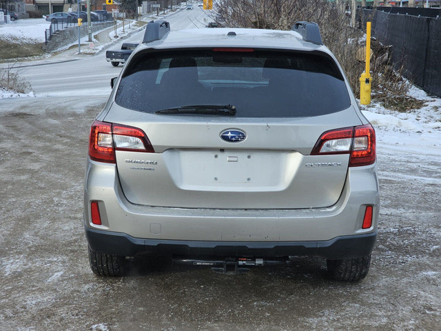 2015 Subaru Outback 2.5i Premium 4dr All-wheel Drive CVT in Cars & Trucks in City of Toronto - Image 4