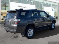 This Toyota 4Runner boasts a Regular Unleaded V-6 4.0 L/241 engine powering this Automatic transmiss... (image 4)