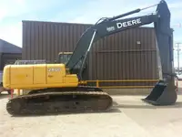 2011 John Deere 240DLC Excavator
