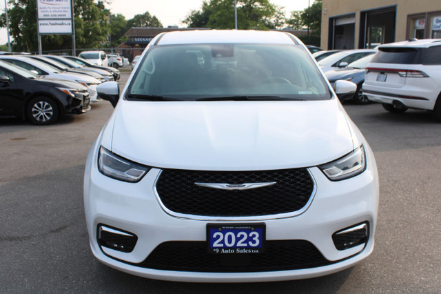 2023 Chrysler Pacifica Touring L FWD in Cars & Trucks in Mississauga / Peel Region - Image 2
