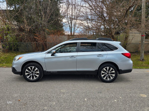 2017 Subaru Outback Limited  Clean Carfax ,  Sunroof ,LDW, Revese Camera ,Adaptive Cruise Control, Power Leather Heated Seats ,Navigation,