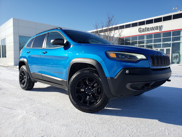 2019 Jeep Cherokee Trailhawk Trailhawk in Cars & Trucks in Edmonton
