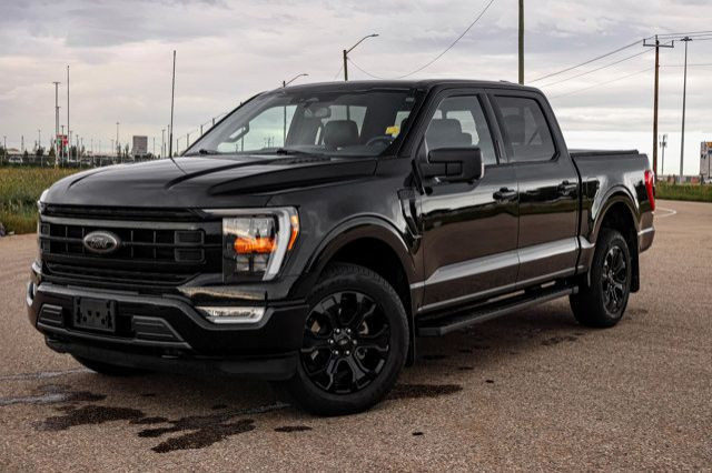 2023 Ford F-150 XLT CREWCAB 4X4 LEATHER SUNROOF LOW KMS in Cars & Trucks in Strathcona County