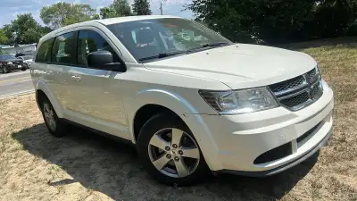 2018 DODGE JOURNEY SE CANADA VALUE PACKAGE, 5 PASSENGER SUV, 4 CYLINDERS, CLEAN CARFAX, NO ACCIDENT...