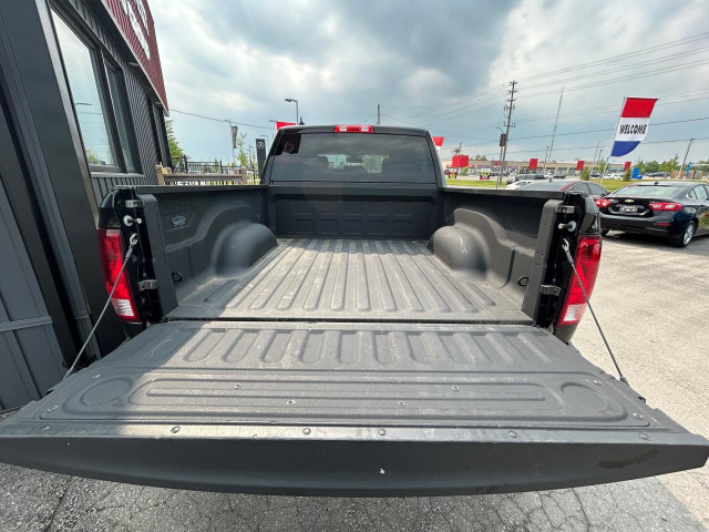2019 RAM 1500 Classic EXPRESS in Cars & Trucks in London - Image 4