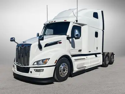Notes: Status: AVAILABLE Engine Make: Cummins Engine HP: 500 Trans Model: EEO-18F112C12 Rear Axle We...
