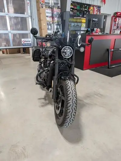Local trade just in. Services all done and lots of goodies added on this unit. Come check it out! On...