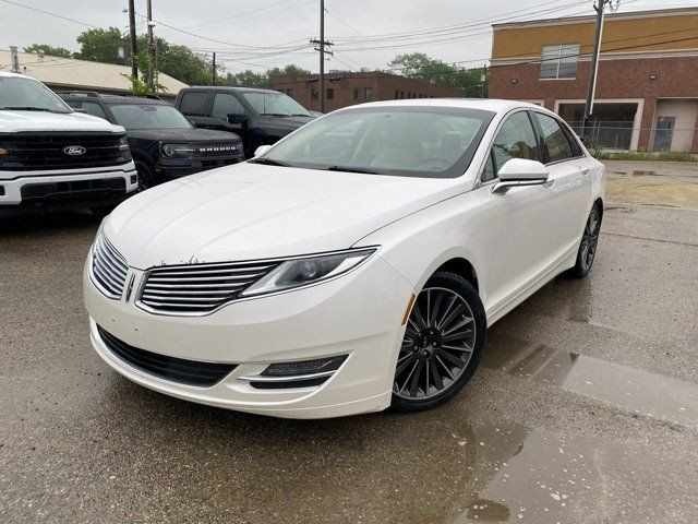 2015 Lincoln MKZ Base | Sunroof | Dual A/C | Heated Seats | Nav in Cars & Trucks in Edmonton - Image 2