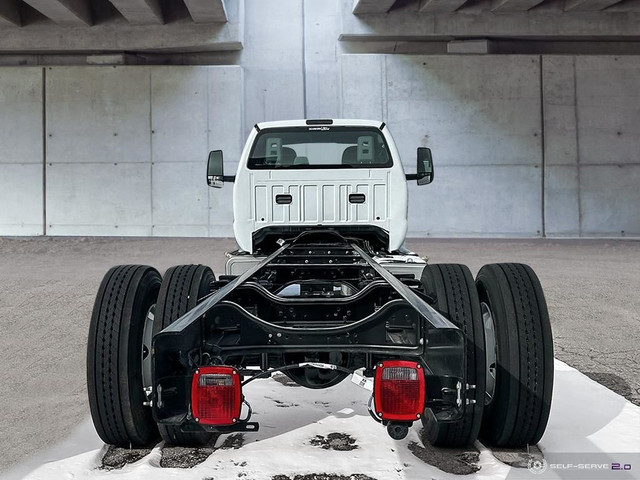 2025 Ford F650 SUPER CAB DOCK HGT in Cars & Trucks in Kamloops - Image 2