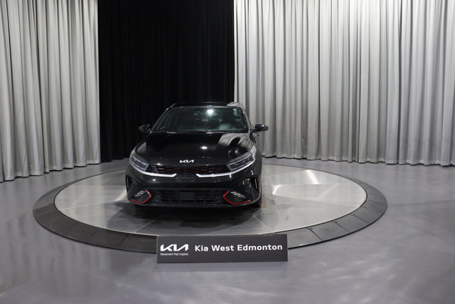 2024 Kia Forte GT-Line HEATED/COOLED LEATHER / SUNROOF / PUSH... in Cars & Trucks in Edmonton - Image 2
