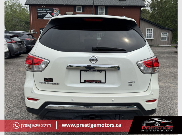2015 Nissan Pathfinder SV in Cars & Trucks in Barrie - Image 4