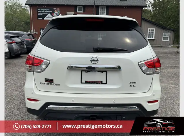 2015 Nissan Pathfinder SV in Cars & Trucks in Barrie - Image 5