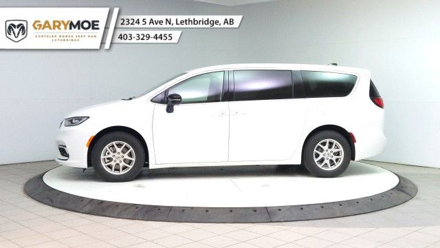 2024 Chrysler Pacifica in Cars & Trucks in Lethbridge - Image 2