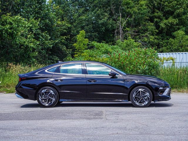 2025 Hyundai Sonata Preferred-Trend- Sunroof - Heated / in Cars & Trucks in Barrie - Image 2