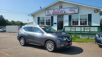 2017 Nissan Rouge SV AWD, 181,000 km's, 4 cyl, automatic, air, power windows and locks, key-less ent...