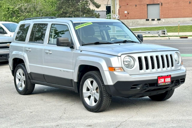 2011 Jeep Patriot north in Cars & Trucks in Oakville / Halton Region - Image 4