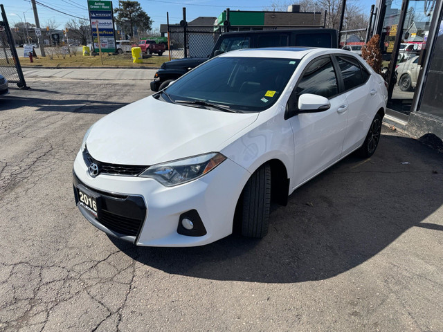 2016 Toyota Corolla S, Sunroof, Navi, Camera, Leather, *No Claim in Cars & Trucks in Mississauga / Peel Region - Image 3