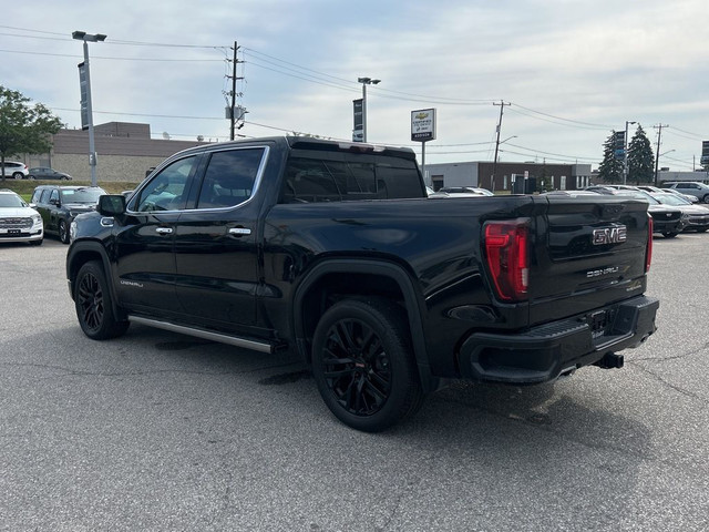 2021 GMC Sierra 1500 4WD Crew Cab 147 Denali in Cars & Trucks in Mississauga / Peel Region - Image 3