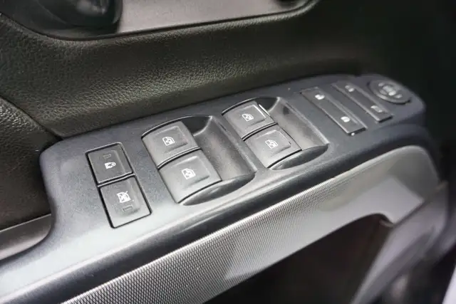 2018 Chevrolet Silverado 2500HD in Cars & Trucks in Oakville / Halton Region - Image 30