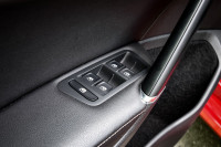 Low Mileage, Sunroof, Leather Seats, Heated Seats, Rear View Camera, SiriusXM! 6 LOCATIONS KINGSTON... (image 9)