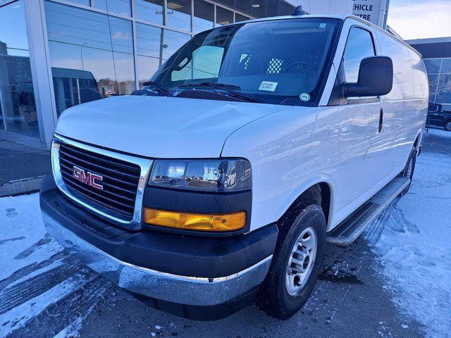 2023 GMC Savana Cargo Van 4.3L V6 | 8-SPEED AUTO | TILT in Cars & Trucks in Calgary
