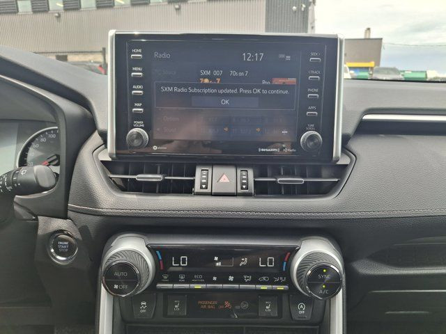 2021 Toyota RAV4 XLE Premium AWD | Leather | Sunroof | Radar in Cars & Trucks in Guelph - Image 4