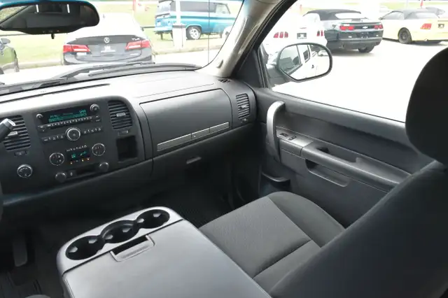 2012 GMC Sierra 1500 ***RARE HYBRID, ONLY HAS 61,000KM*** dans Autos et camions dans Calgary - Image 19