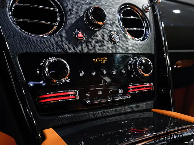 2022 Rolls-Royce Cullinan Black Badge / Mandarin Interior / Shoo in Cars & Trucks in Laval / North Shore - Image 26