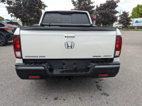 LOW KMS! RIDGELINE TOURING 4X4! FULL OPTION! LEATHER INTERIOR, POWER SUNROOF/MOONROOF, GPS NAVIGATIO... (image 8)