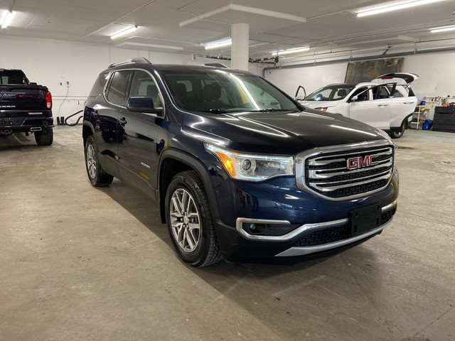 2017 GMC Acadia SLE AWD 7 PASS BACK UP CAMERA in Cars & Trucks in Calgary - Image 3