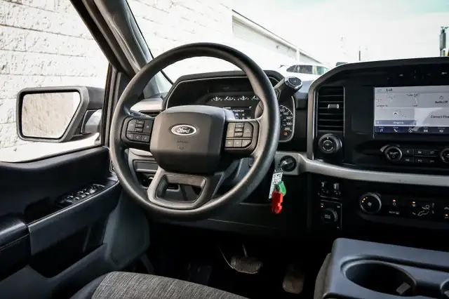 2023 Ford F-150 XLT • NAV • PARK ASSIST • POWER SEAT • BEDLINER in Cars & Trucks in Ottawa - Image 15