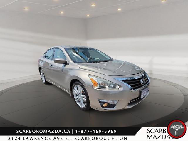 2013 Nissan Altima AUTO in Cars & Trucks in City of Toronto