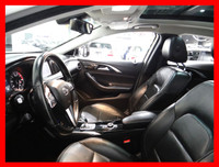 2017 INFINITI QX30 CARFAX VERIFIED, CLEAN TITLE 142,000KM AUTOMATIC TRANSMISSION WHITE EXTERIOR ON B... (image 9)