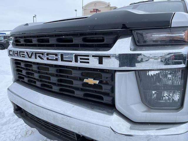 2021 Chevrolet Silverado 3500HD DUAL REAR WHEELS DRW | DIESEL  in Cars & Trucks in Edmonton - Image 4